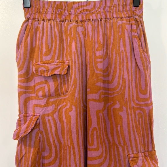 Urban Outfitters UO Sophie Pink Wavy Print Pull On Cargo Pants Size XS - Picture 5 of 14